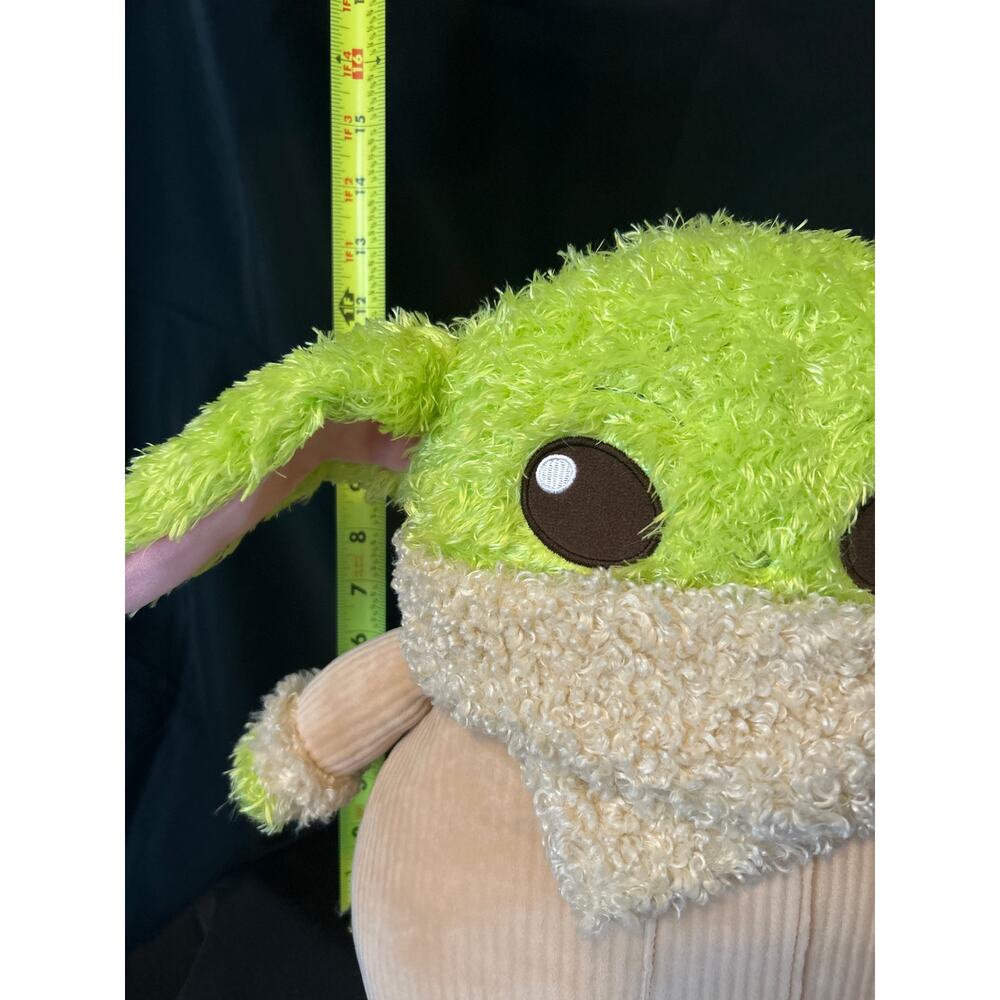 Star Wars Grogu “Soft ‘N Fuzzy” 13" Plush Squeeze Hand Sound – Mattel